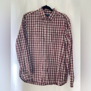 GAP Men's Burgundy Plaid Button Down Shirt